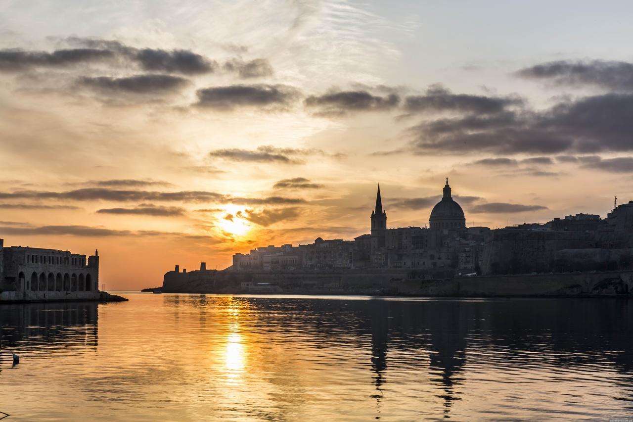 La Rive * Sliema